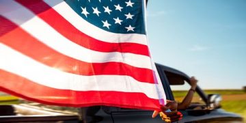 How To Mount Your Truck Flag Pole In a Road-Safe Way ?