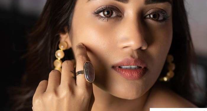 Tamil Actress Nivetha Pethuraj complains to swiggy, after she finds cockroach in her food