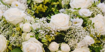 The proper etiquette of sending flowers for a funeral service