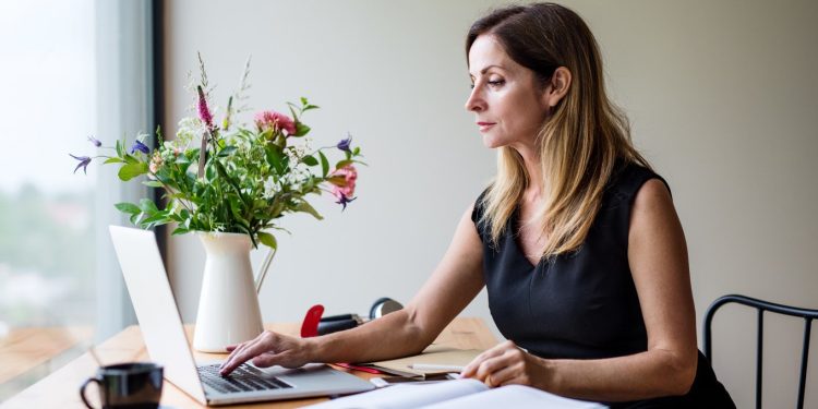 Is it worth opting for an online MBA program from Canada?