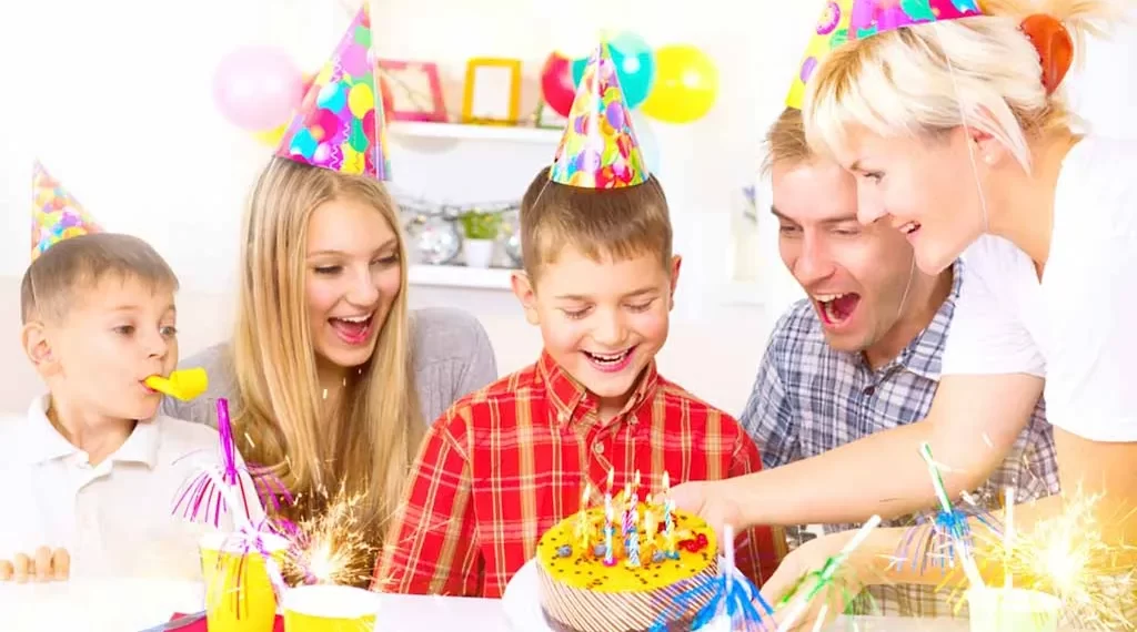5 celebration signs to welcome you’re nearest and dearest birthday boy or birthday girl.