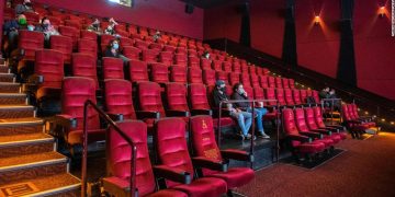 5 Tips to Choose the Right Cinema Recliner