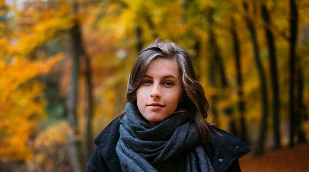 How to Step-by-Step Take Pictures Without Using a Model?